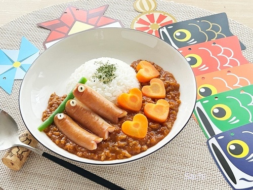 sachiこいのぼりハヤシライス1こいのぼりハヤシライス.jpg